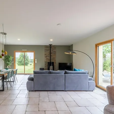 בית נופש Maison Louise *